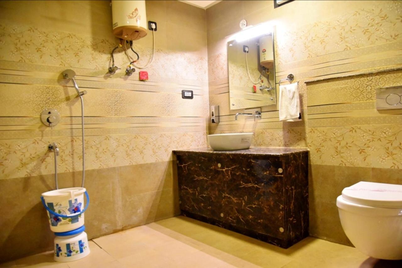 Hotel Vinayak Лакхнау Экстерьер фото